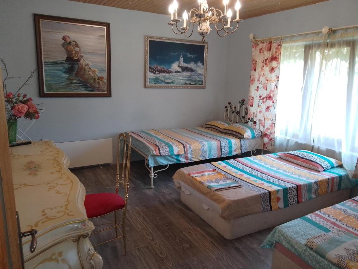 Guest House Amazonia Варна Экстерьер фото