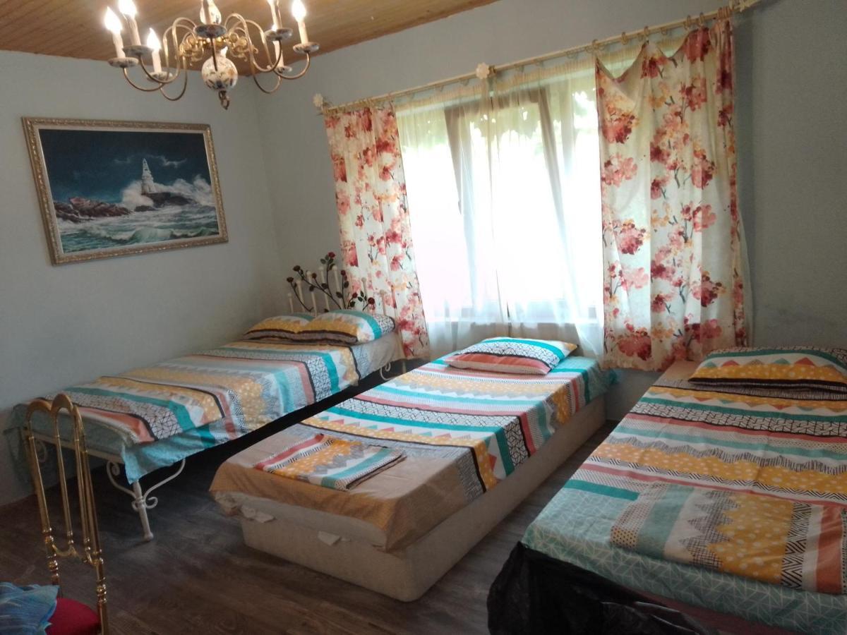 Guest House Amazonia Варна Экстерьер фото