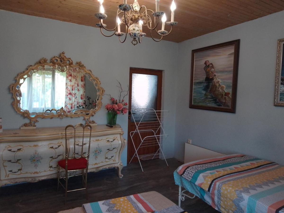 Guest House Amazonia Варна Экстерьер фото