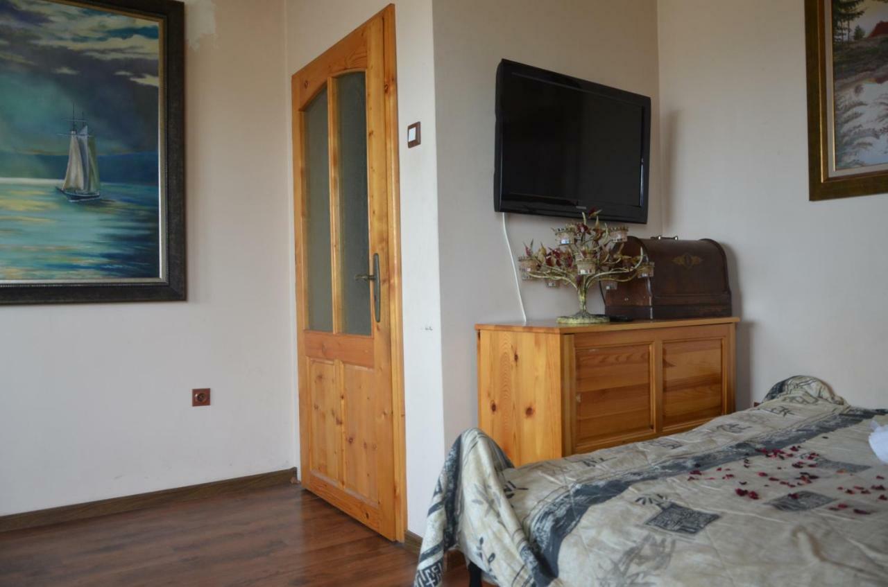 Guest House Amazonia Варна Экстерьер фото